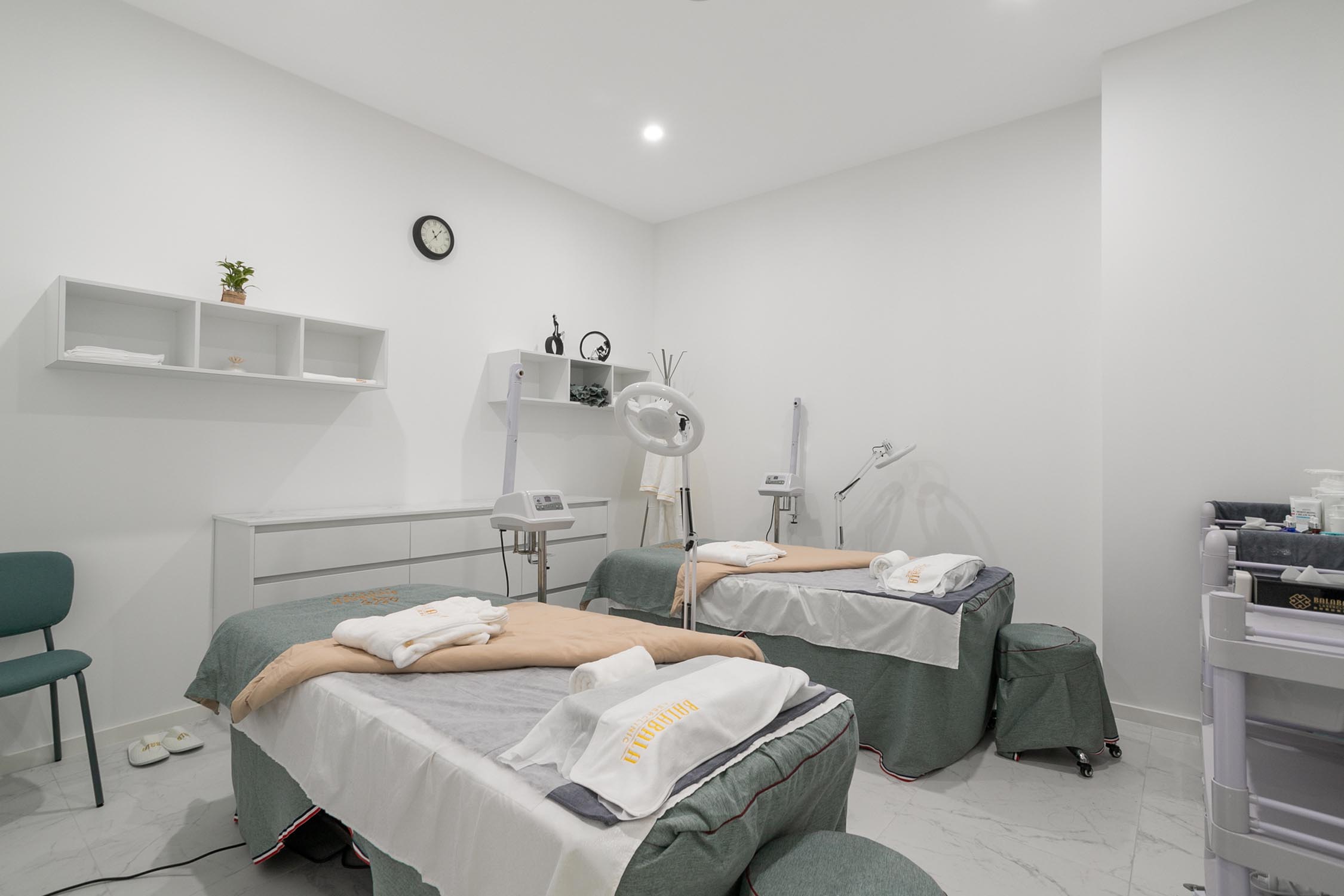 PRINT 919 Hay Street, Perth 21