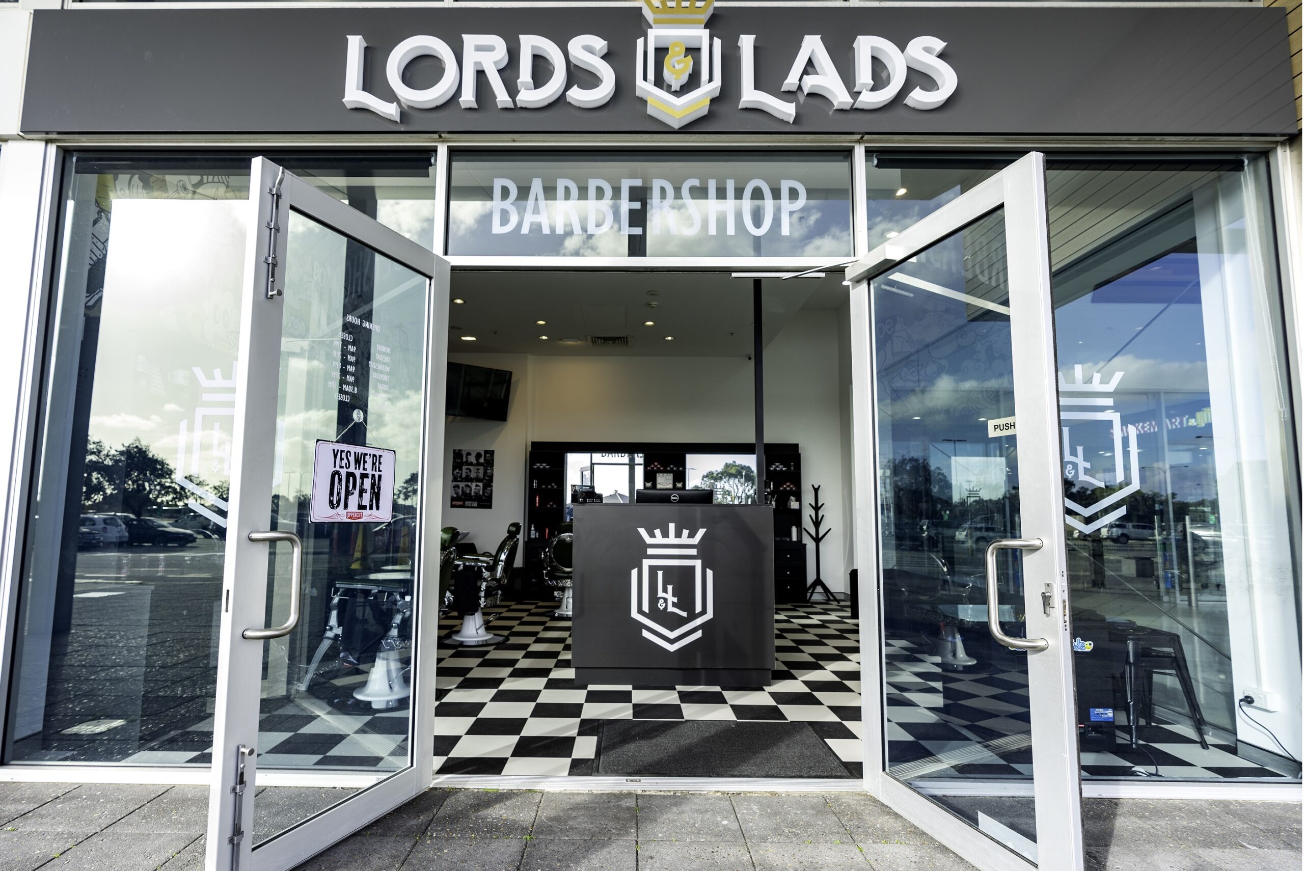 Lords&Lads03 WEB1