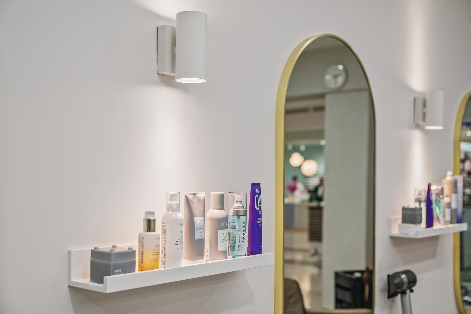 hair salon fitout with mirrors in Perth