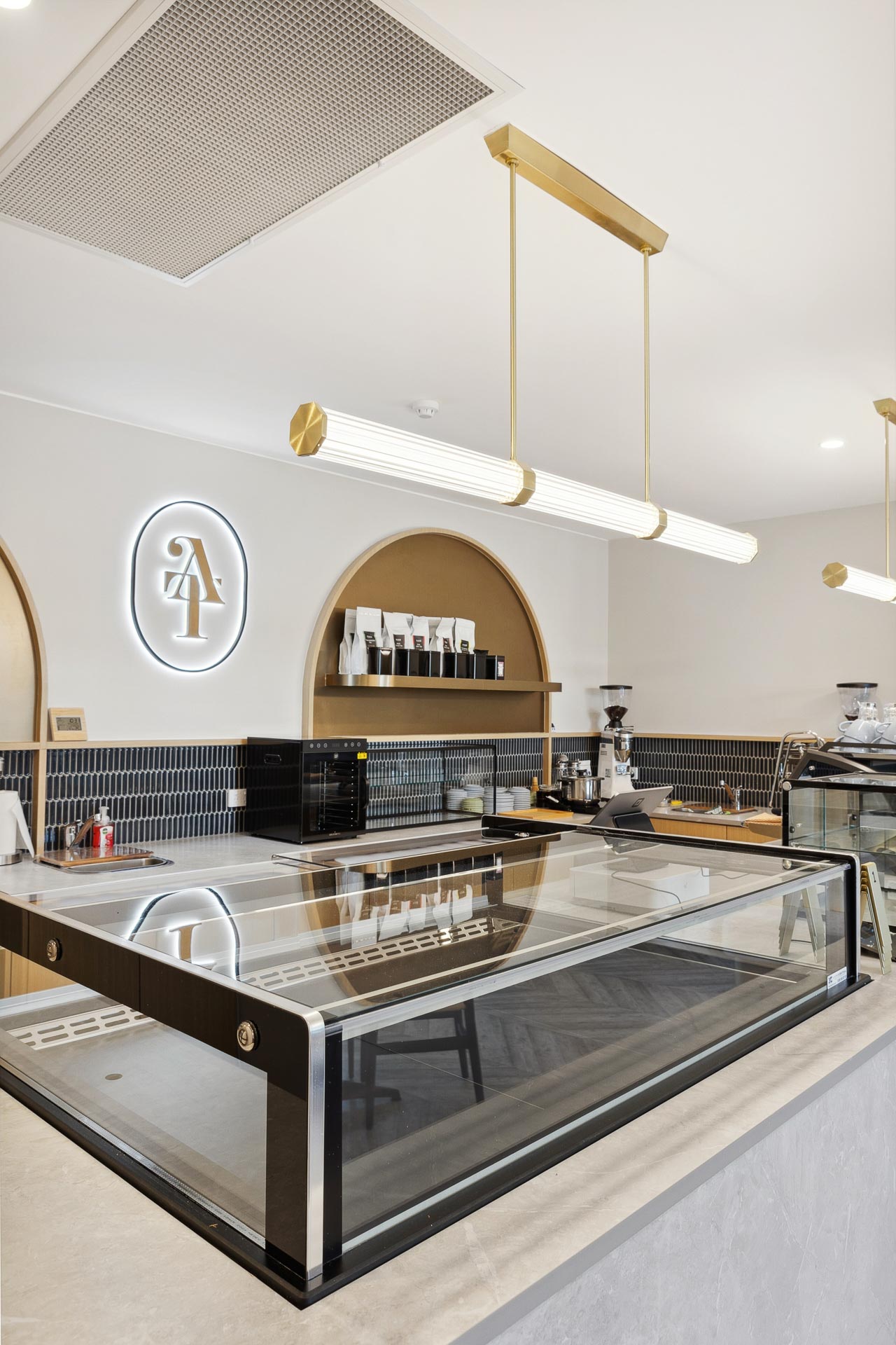 WEB 636 Newcastle St Leederville 20